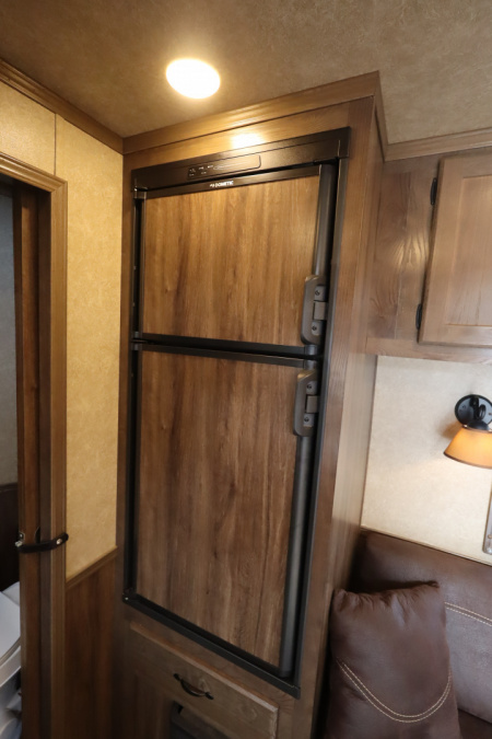 Used 2020 Lakota Charger 2 Horse LQ Horse Trailer