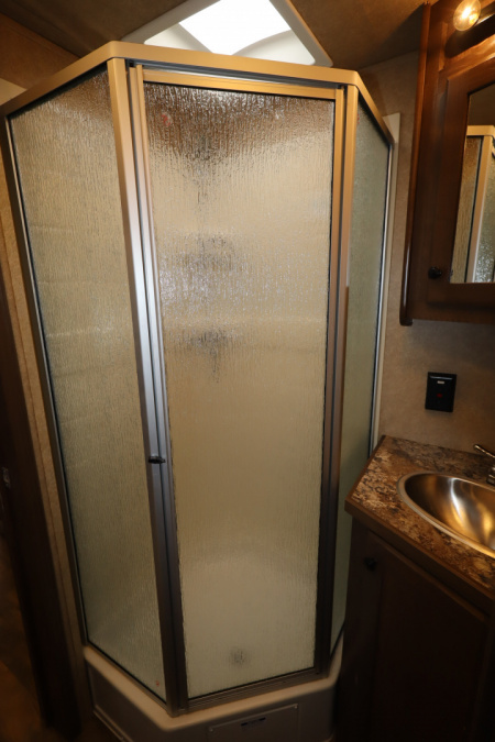 Used 2020 Lakota Charger 2 Horse LQ Horse Trailer