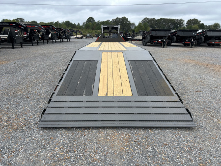 New 2026 MAXXD Gooseneck Trailer | 32' x 102' 30K GVWR