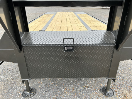 New 2026 MAXXD Gooseneck Trailer | 32' x 102' 30K GVWR