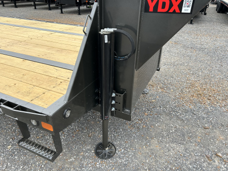 New 2026 MAXXD Gooseneck Trailer | 32' x 102' 30K GVWR
