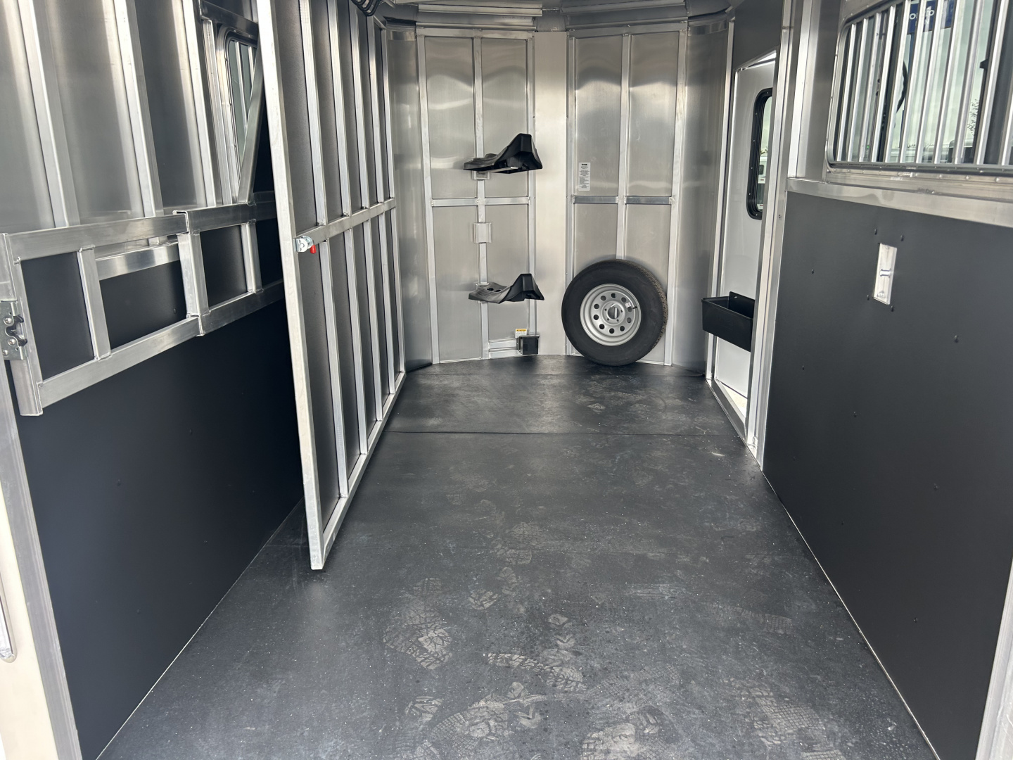 New 2026 Shadow 2 Horse Slant Load BP Horse Trailer