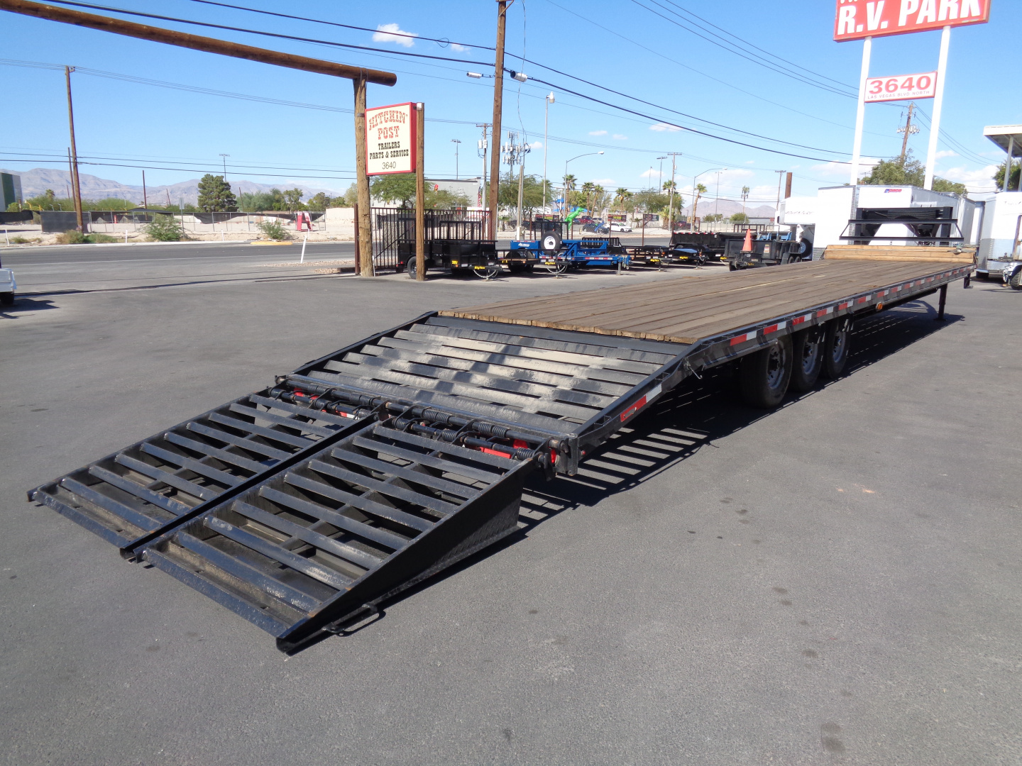New 2023 Texas Pride Trailers * 22GN-40 * 40Ft Gooseneck Flatbed Trailer w/ Flip Over Ramps