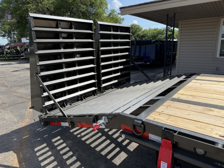 New 2026 102”x40’ MAXX-D GN Flatbed w/ Duals – LDX