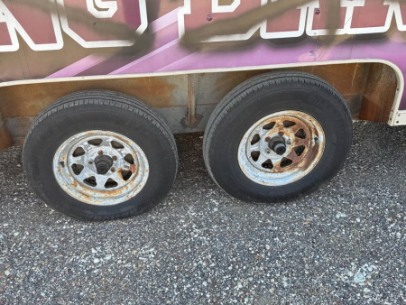 Used USED 1998 Wells Cargo 8.5X24 Cargo / Enclosed Trailer DOUBLE DOORS