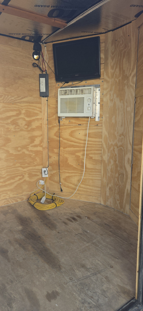 Used Repo 2024 Luxe MGF 6x10SA Enclosed Trailer