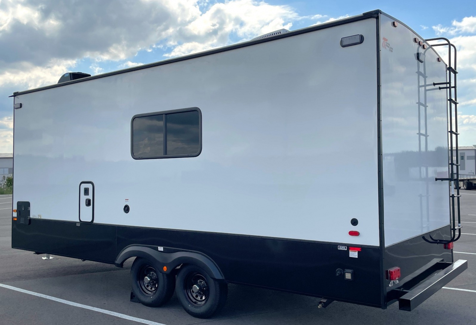 New 20' Office w/ BATH Office Trailer