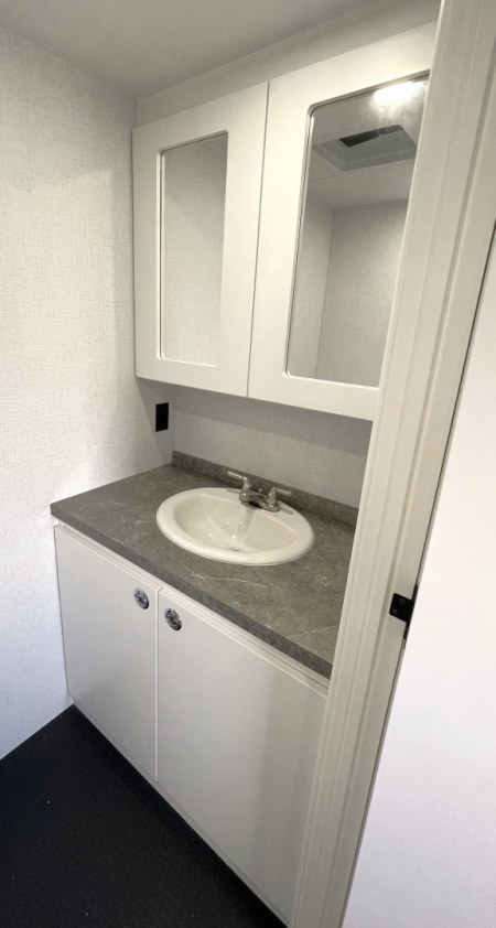 New 20' Office w/ BATH Office Trailer