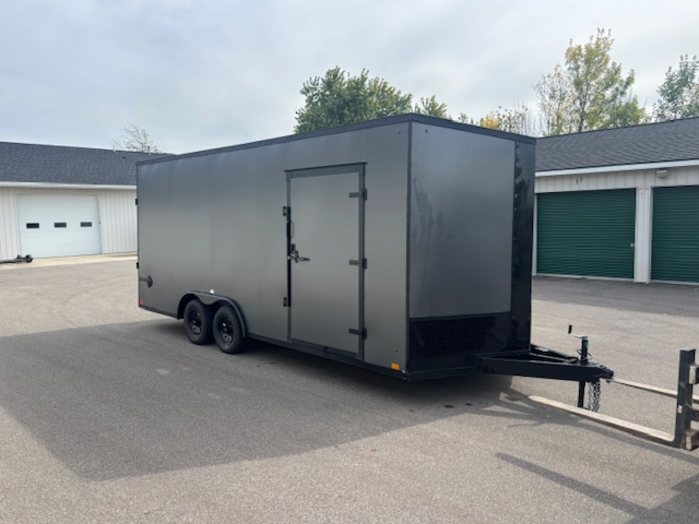 New 2026 Discovery Trailers 8.5x20 Enclosed Trailer/Car Hauler