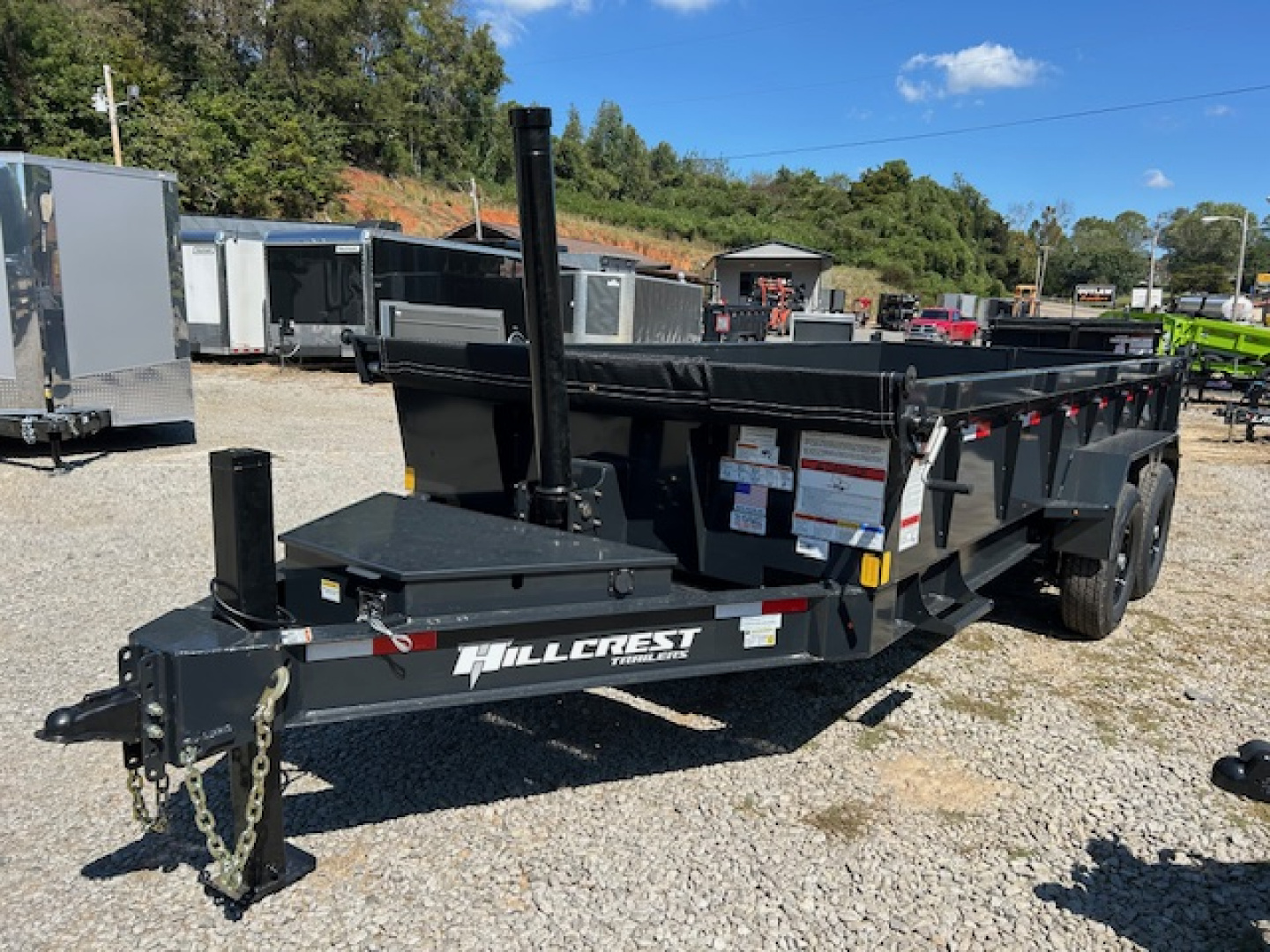 New 2026 Hillcrest Trailers 7X16 14K HD tube ramps & hyd jack Dump Trailer