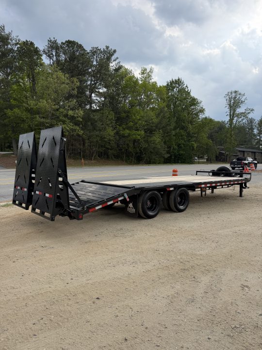 New 2026 Iron Bull FLP Series 102"x25' / 2-10,000# Electric Brake Axles / 16" Dual Wheels / 5' Rampage Ramps / Deckover Trailer / Dual 12k set back jacks