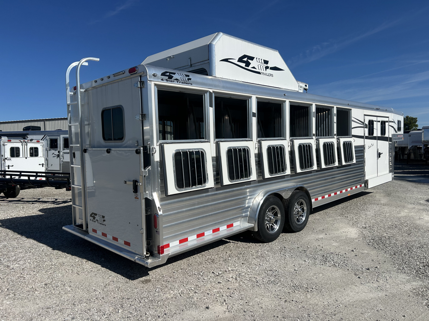 New 2025 4-Star Trailers 6 Horse Slant Load Super Tack Horse Trailer