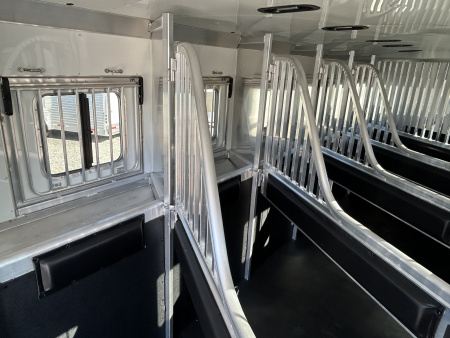 New 2025 4-Star Trailers 6 Horse Slant Load Super Tack Horse Trailer