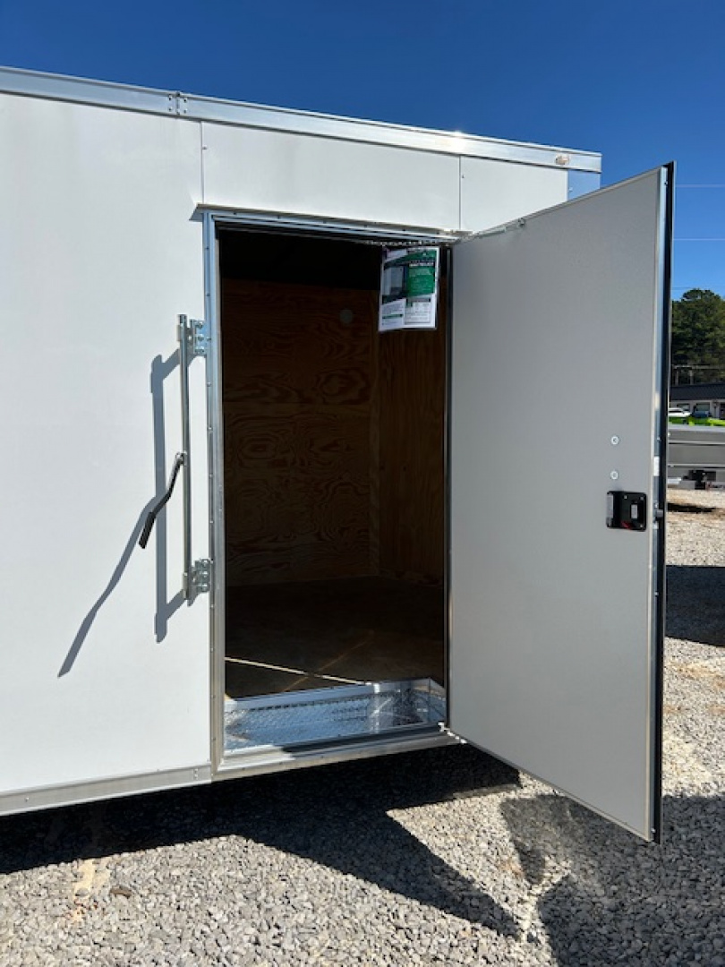 New 2026 Outlaw Trailers 8.5x24 10k Cargo / Enclosed Trailer