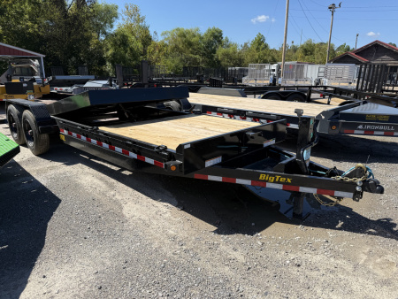 New 2026 Big Tex Trailers 16TL-22 Equipment Trailer