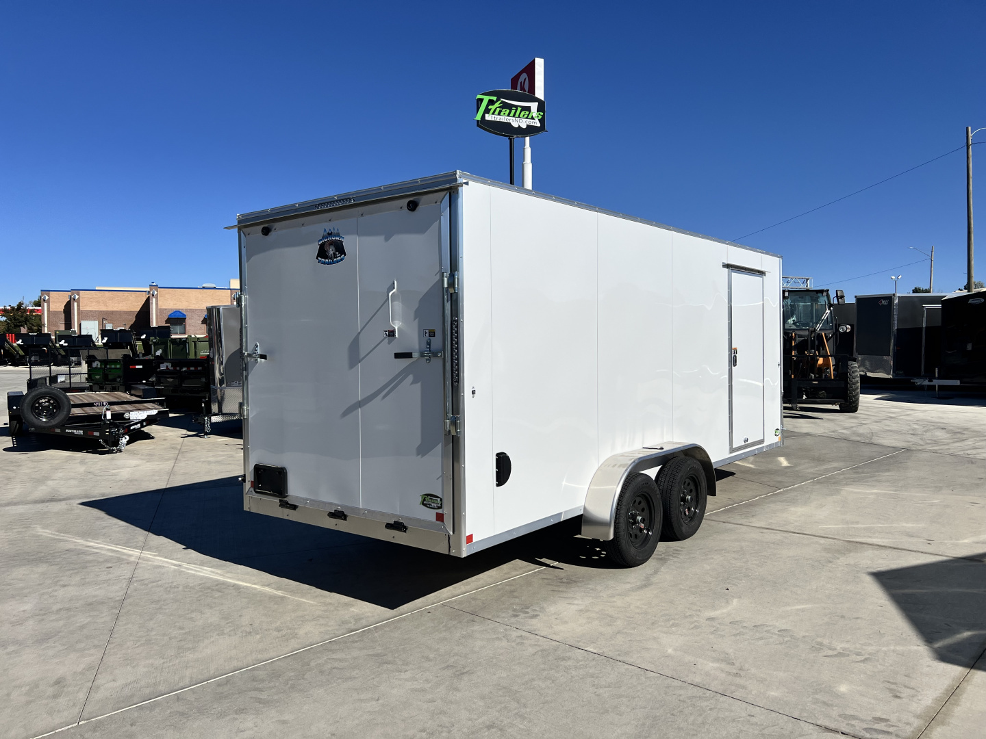 New LOWEST PRICES New 2026  Bighorn R&M 7x18 +2’V Rear Ramp Enclosed Cargo Trailer