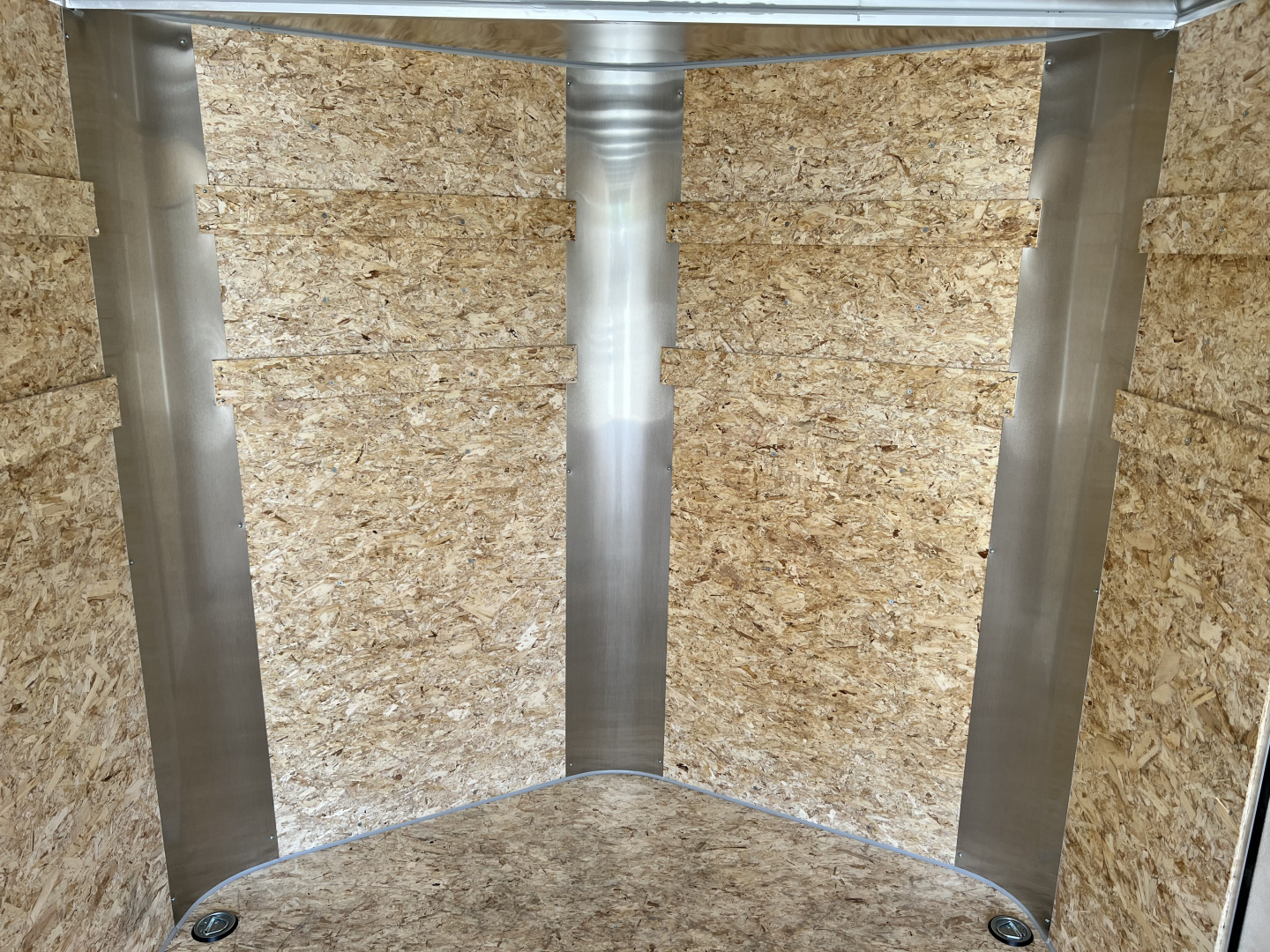 New LOWEST PRICES New 2026  Bighorn R&M 7x18 +2’V Rear Ramp Enclosed Cargo Trailer