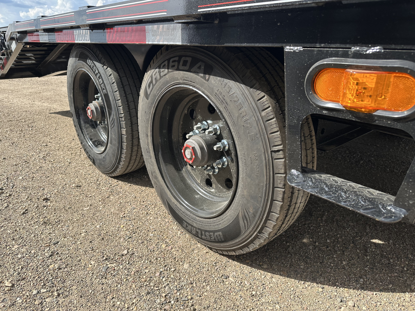 New 2026 Diamond C Trailers DEC210 Deckover Trailer