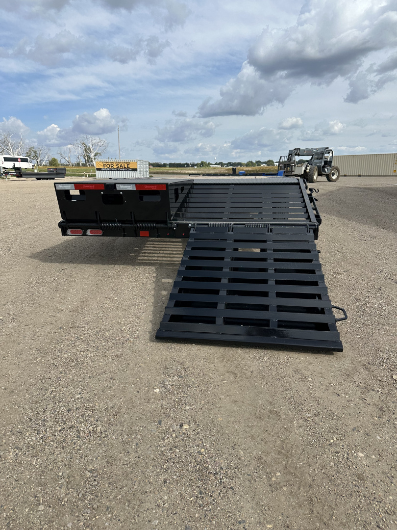 New 2026 Diamond C Trailers DEC210 Deckover Trailer
