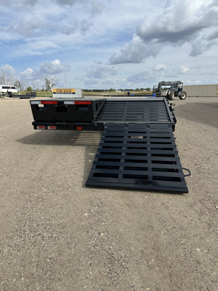 New 2026 Diamond C Trailers DEC210 Deckover Trailer