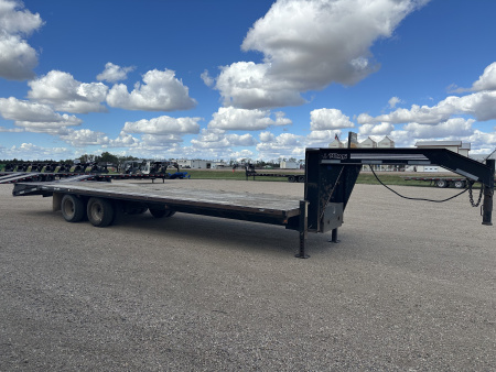 Used 2006 Titan Trailer GN32 Flatbed Trailer