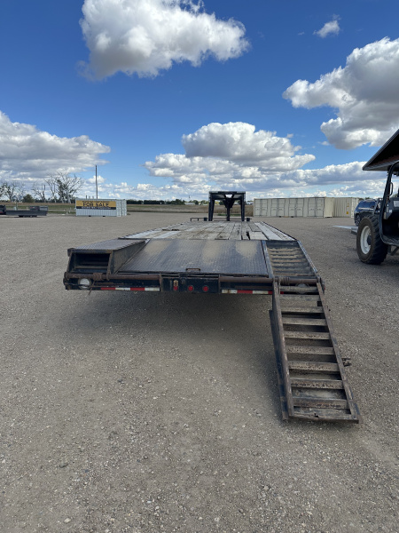 Used 2006 Titan Trailer GN32 Flatbed Trailer