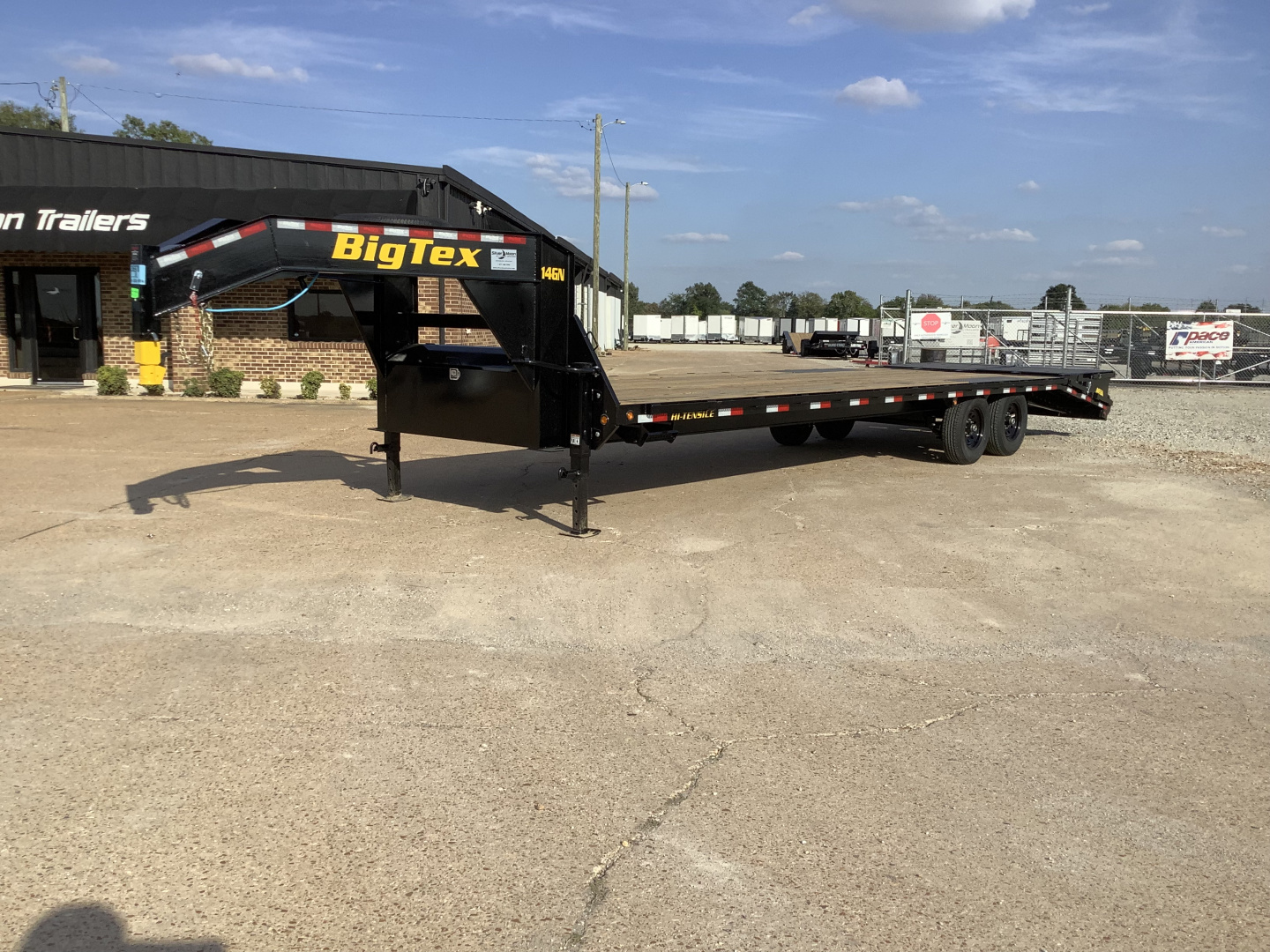 New 2026 Big Tex Trailers 14GN 25+5 (15.9K) Gooseneck Flatbed Trailer
