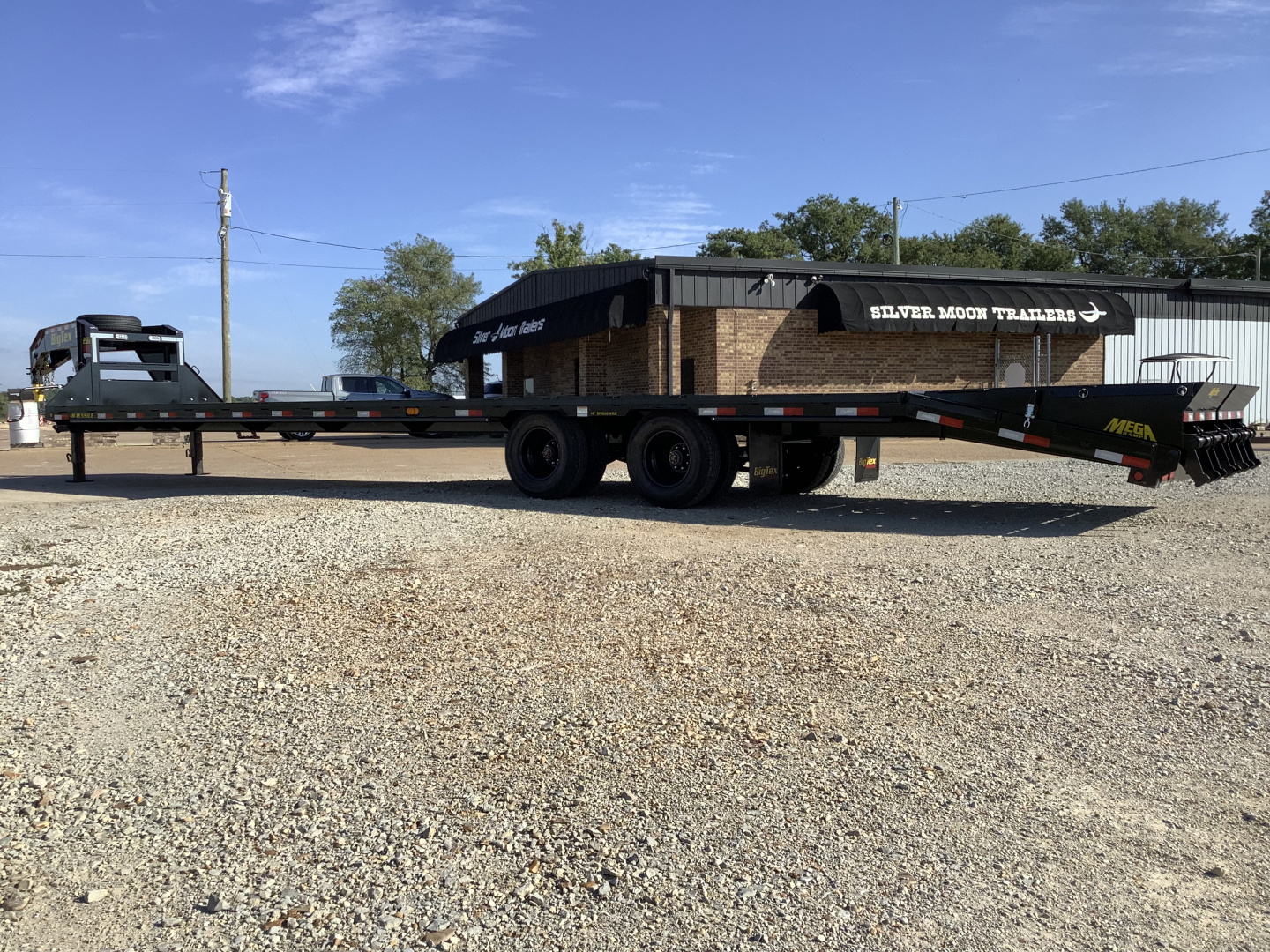 New 2026 Big Tex 25GN (25.9K) 35+5 Gooseneck Flatbed Trailer