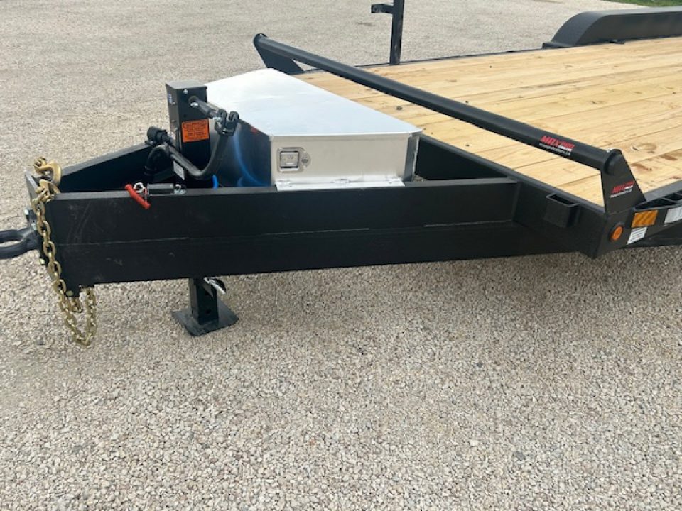 New 2027 Canada Trailers 22 ft triple axle Equipment Trailer