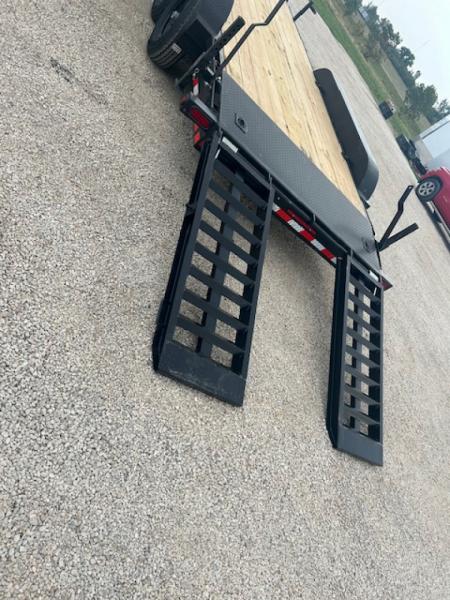 New 2027 Canada Trailers 22 ft triple axle Equipment Trailer