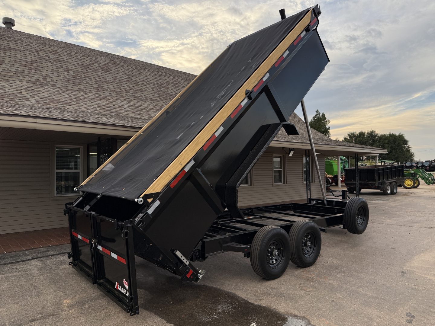 New 2026 Diamond C 82"x16' HD Telescopic Dump w/ 36" Sides – HDU208