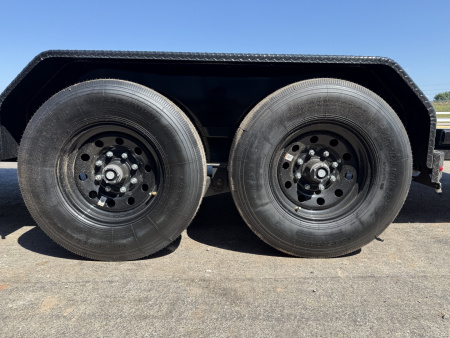 New 2026 Diamond C 82"x22' Hydraulically Dampened Tilt Equipment Trailer – HTL208