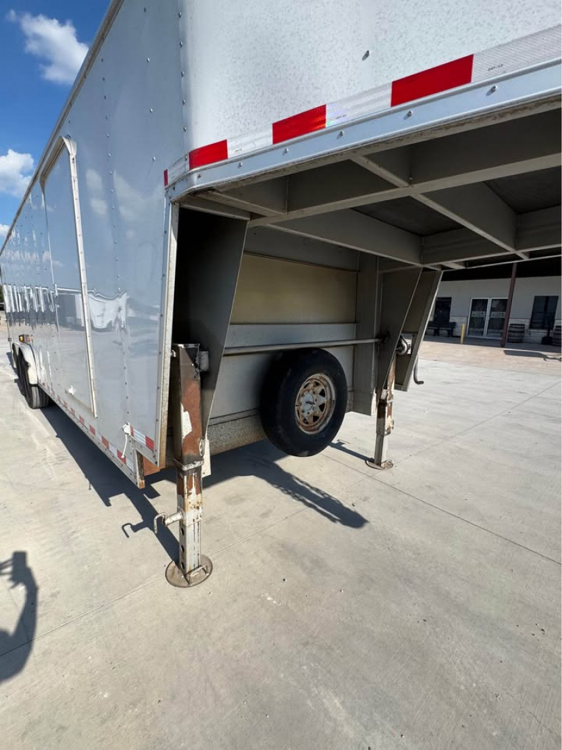 Used 2015 Wells Cargo 32' GOOSENECK Cargo / Enclosed Trailer DOUBLE DOORS & 6000LB AXLES