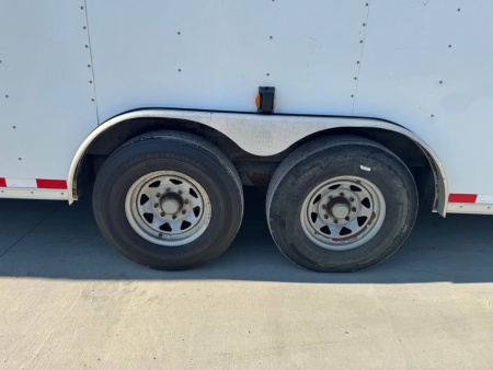 Used 2015 Wells Cargo 32' GOOSENECK Cargo / Enclosed Trailer DOUBLE DOORS & 6000LB AXLES