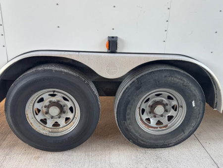 Used 2015 Wells Cargo 32' GOOSENECK Cargo / Enclosed Trailer DOUBLE DOORS & 6000LB AXLES