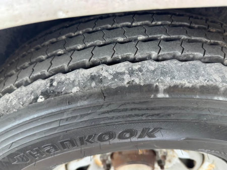 Used 2015 Wells Cargo 32' GOOSENECK Cargo / Enclosed Trailer DOUBLE DOORS & 6000LB AXLES