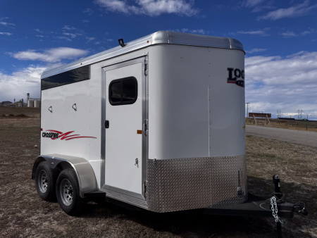 New 2025 LOGAN COACH 2H BP CROSSFIRE Horse Trailer