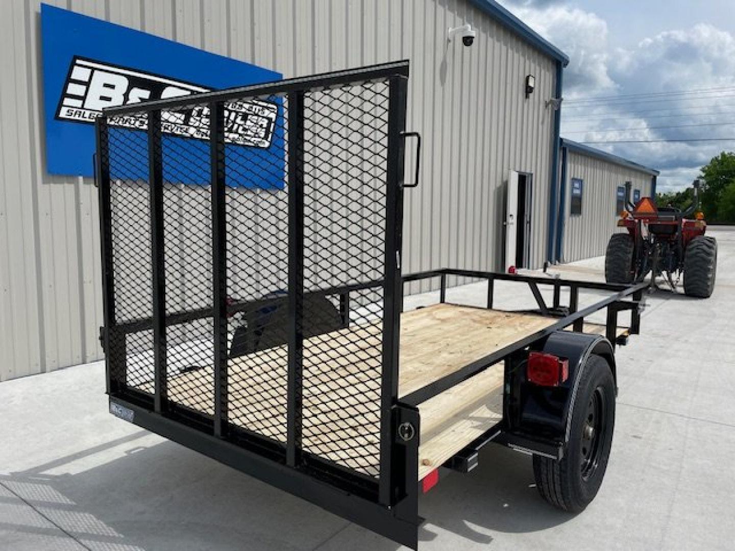 New 2026 DAVIDSON 5X10 (1) SINGLE AXLE ANGLE TOP UTILITY W/ 4' GATE