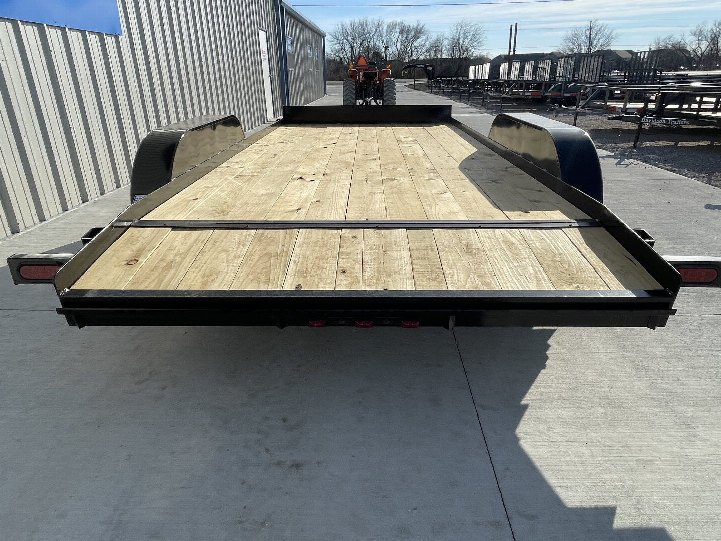 New 2026 DAVIDSON 83X16 (14+2) TANDEM (2)AXLE WOOD FLOOR CAR HAULER W/SLIDE IN RAMPS