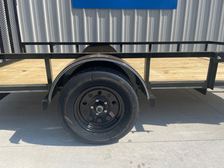 New 2026 DAVIDSON 77X12 SINGLEAXLE ANGLE TOP UTILITY W/4' GATE