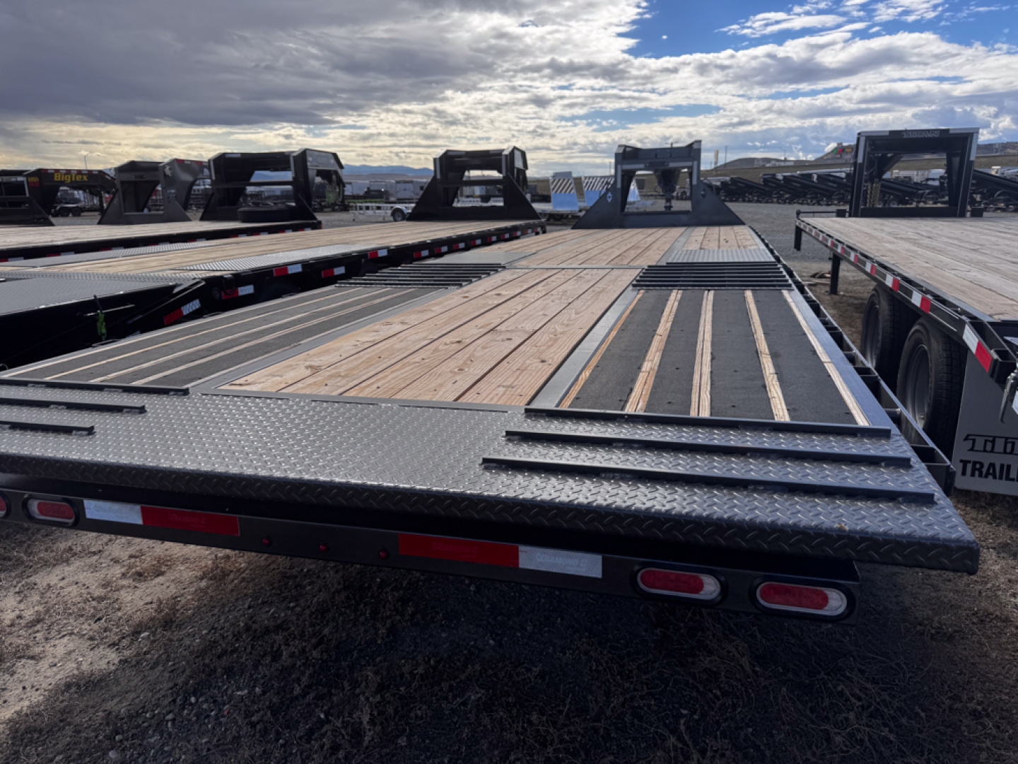 New 2026 Diamond C Trailers 32' GN Equipment Trailer