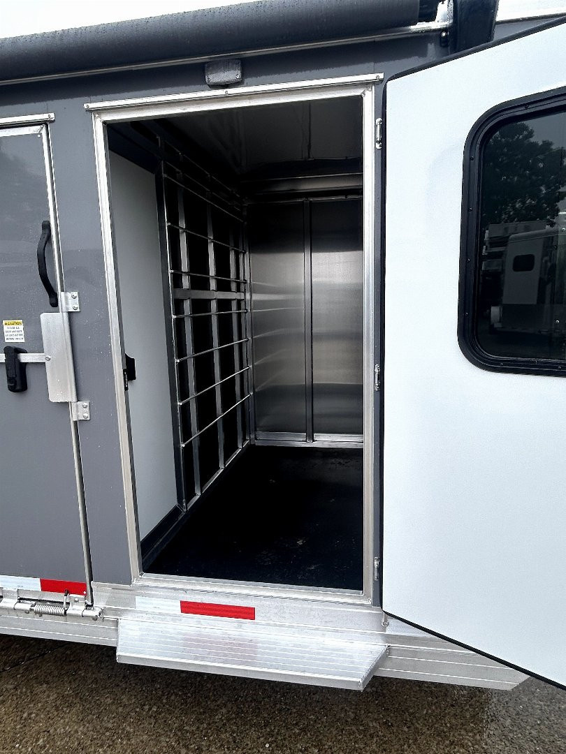 New 2026 Shadow 10 Pen Supreme Gooseneck Show Stock Stock / Stock Combo Trailer