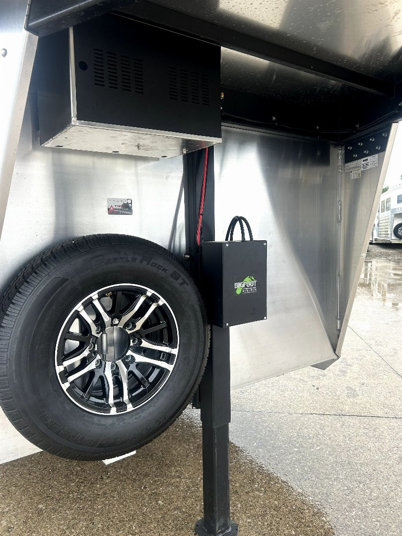 New 2026 Shadow 10 Pen Supreme Gooseneck Show Stock Stock / Stock Combo Trailer