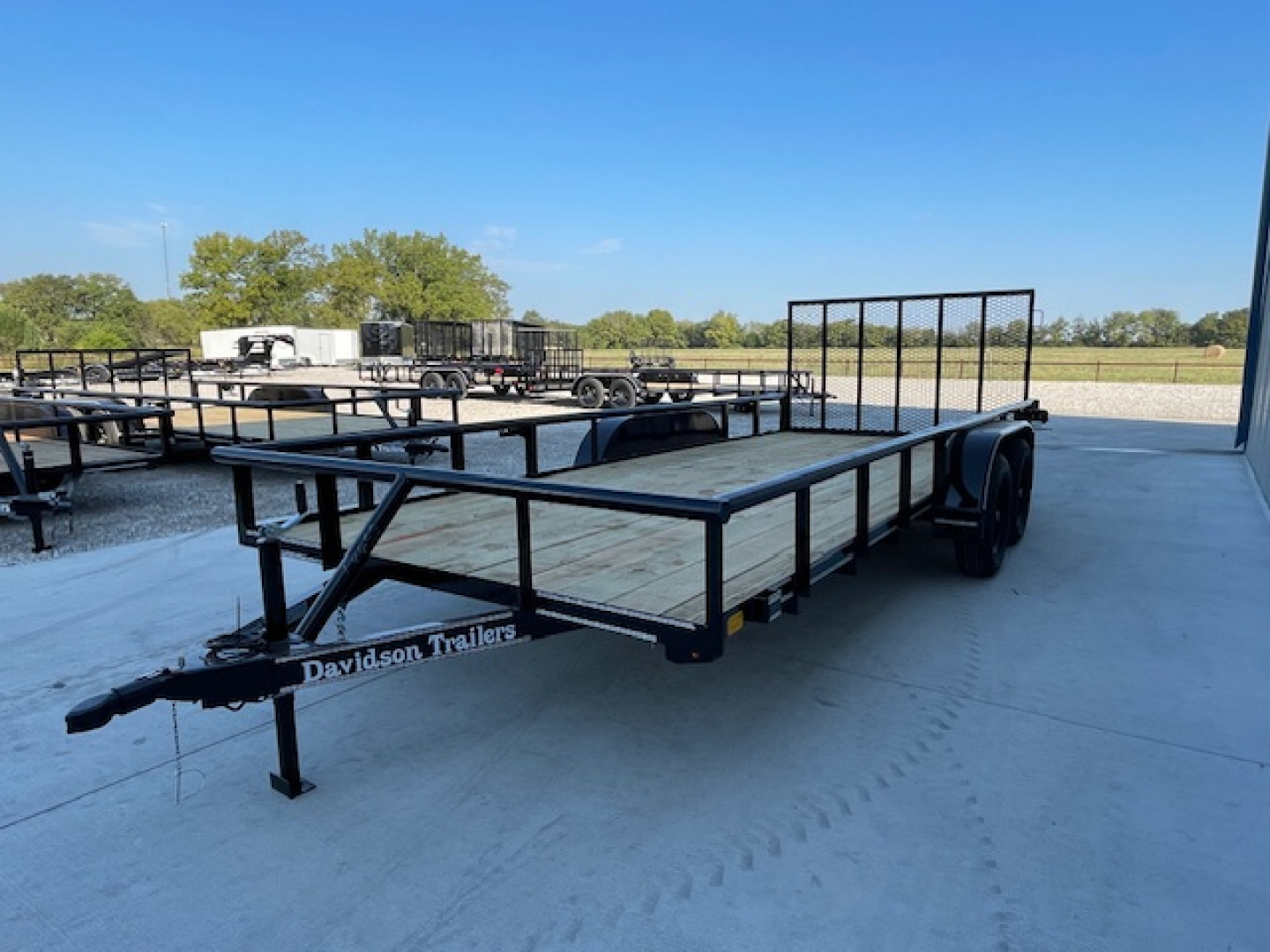 New 2026 DAVIDSON 83X18 TANDEM (2)AXLE PIPE TOP UTILITY TRAILER W/4' GATE