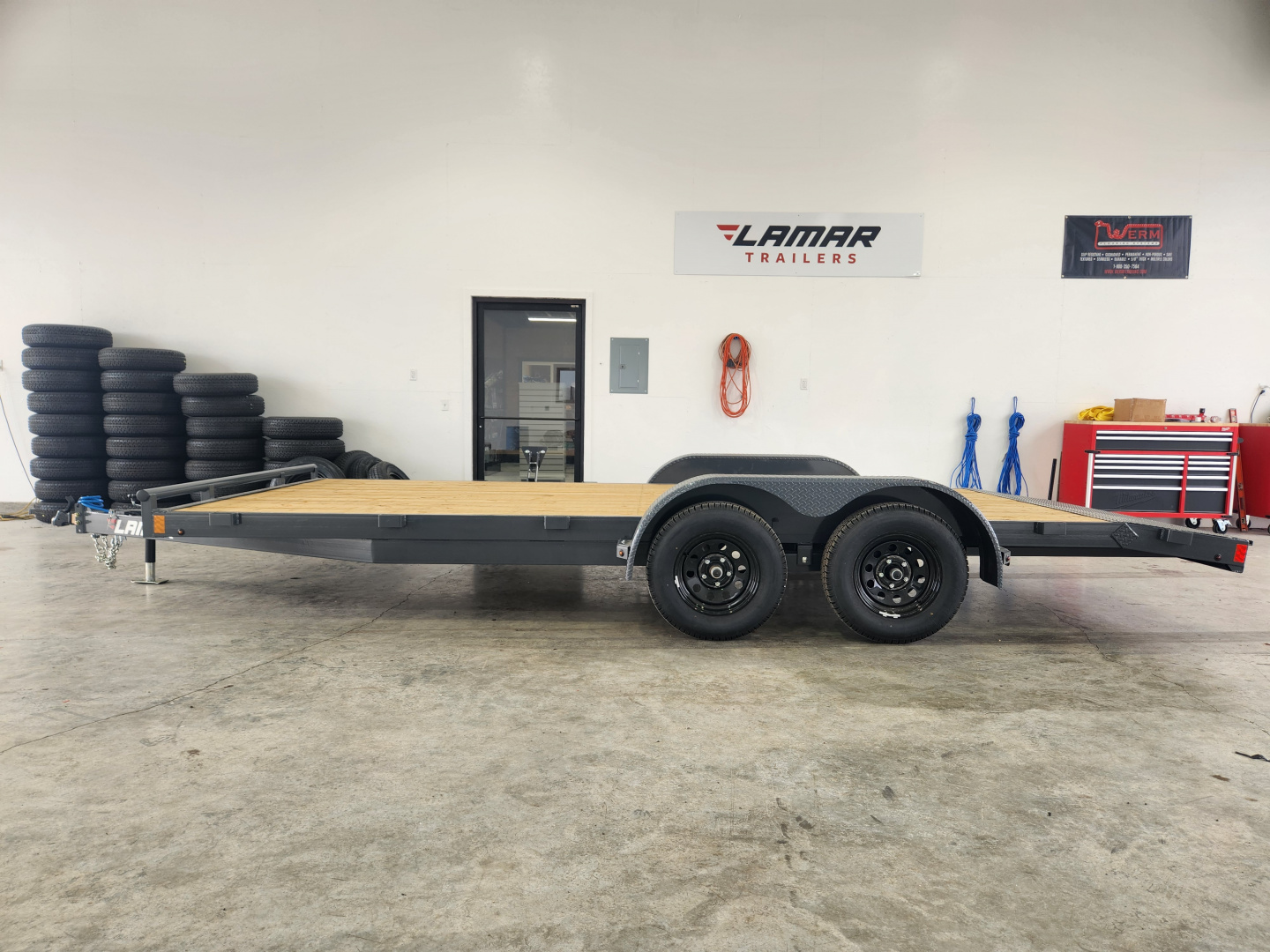 New 2026 Lamar 18' Car Trailer 7K