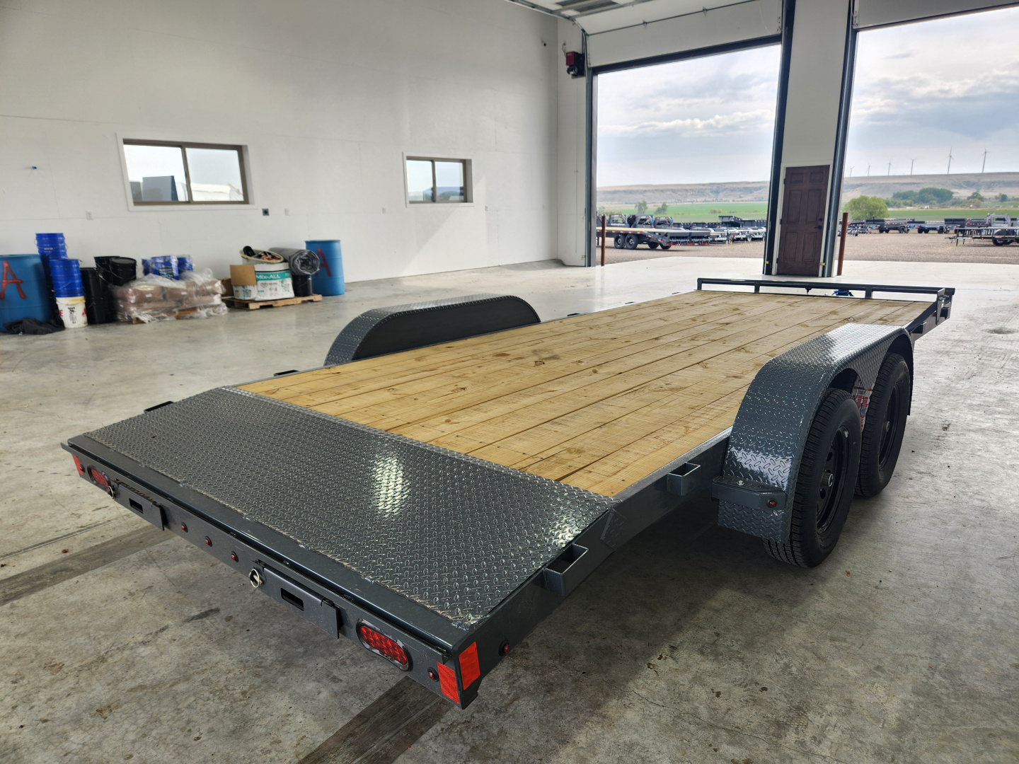 New 2026 Lamar 18' Car Trailer 7K