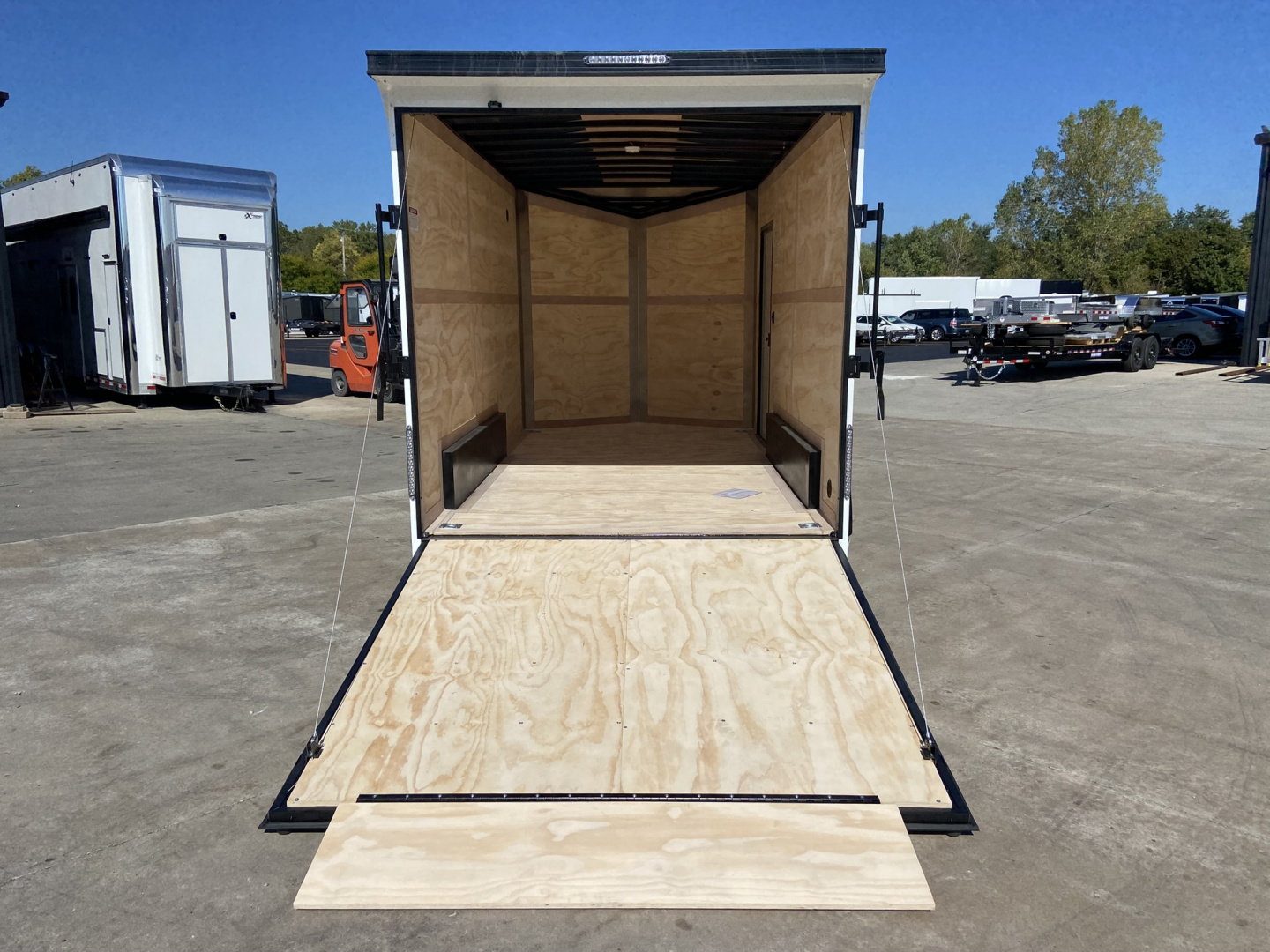 New 2026 United UJ Enclosed Cargo Trailer 16'
