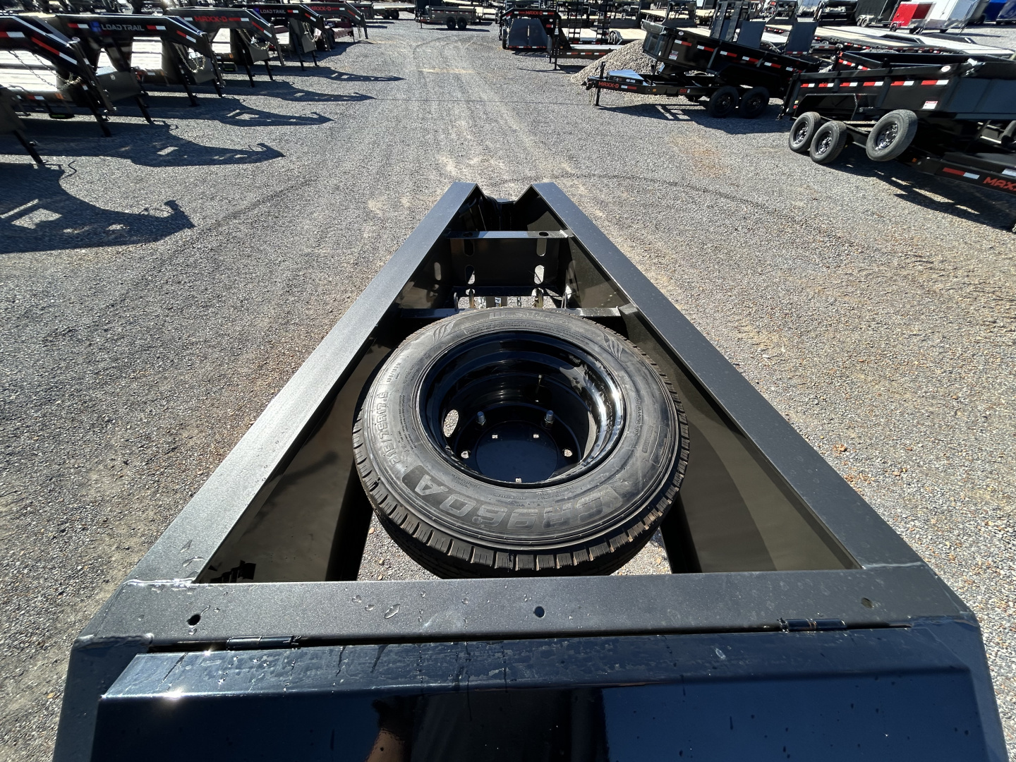 New 2026 MAXXD Gooseneck Flatbed Trailer | 102" x 28' 30K GVWR