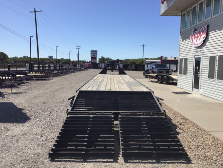 Used 2021 Big Tex 102"x40' GN Flatbed w/ Monster Ramps