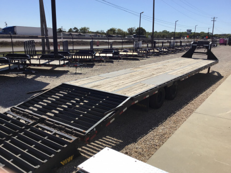 Used 2021 Big Tex 102"x40' GN Flatbed w/ Monster Ramps